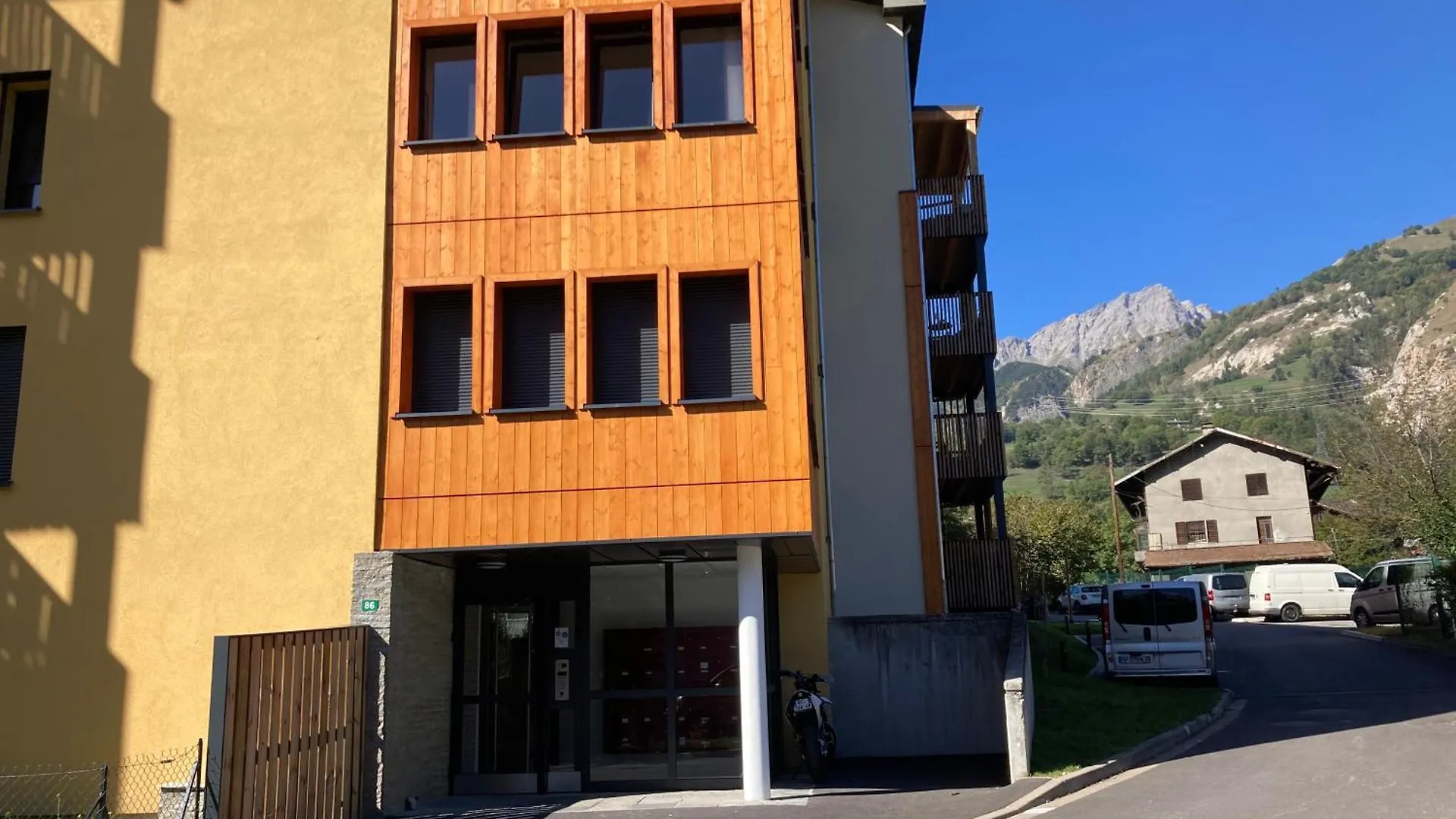 Le 206 Appartement Moderne Et Cosy-Terrasse -Centre-Parking-Wifi Bourg-Saint-Maurice